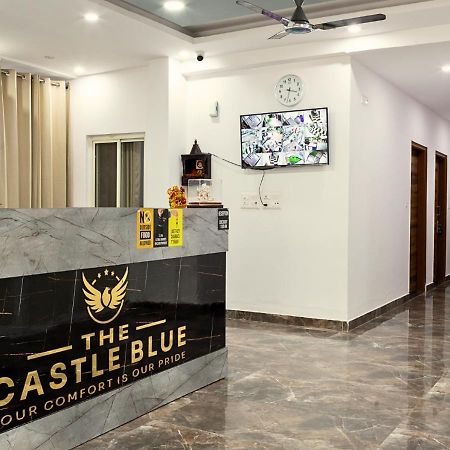 The Castle Blue Hotell Greater Noida Exteriör bild